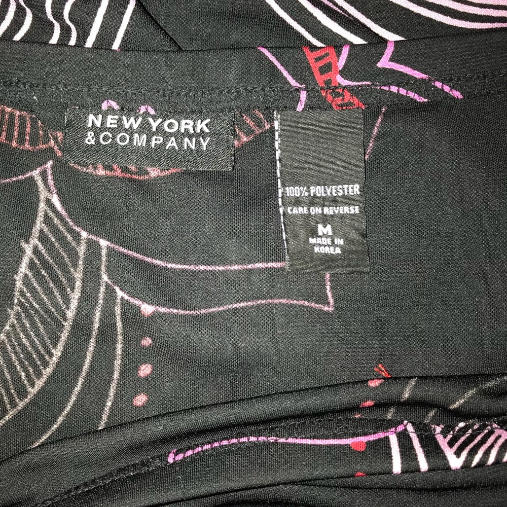 *SOLD* New York & Company Skirt! - Picture 2 of 4